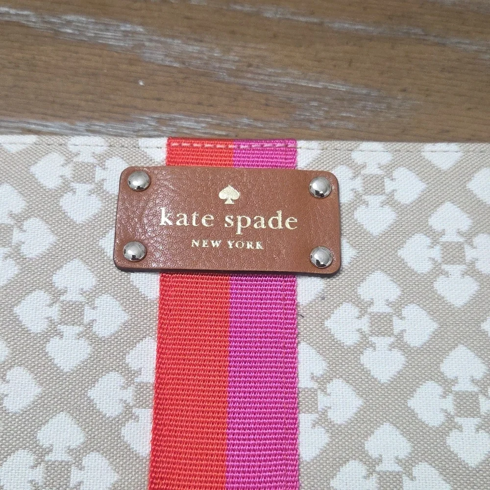 Kate Spade Classic Spade Zip Around Wallet, NWT